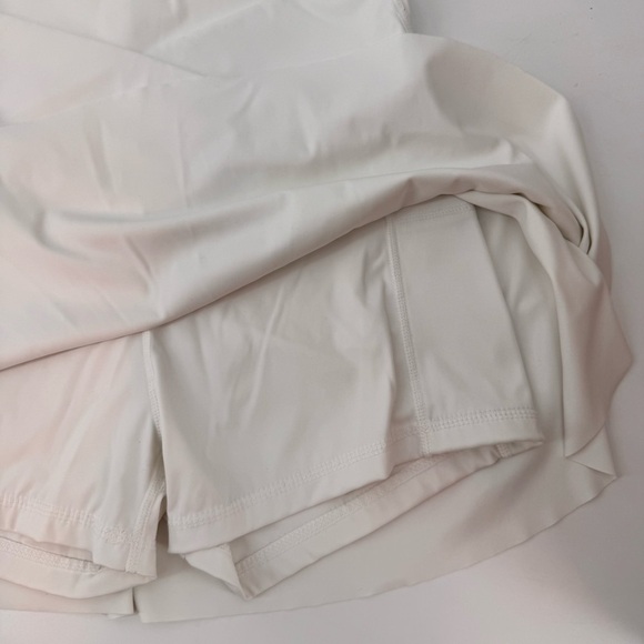 Women's Athletic Skirt with Built-in Bike Short Small - Picture 3 of 6